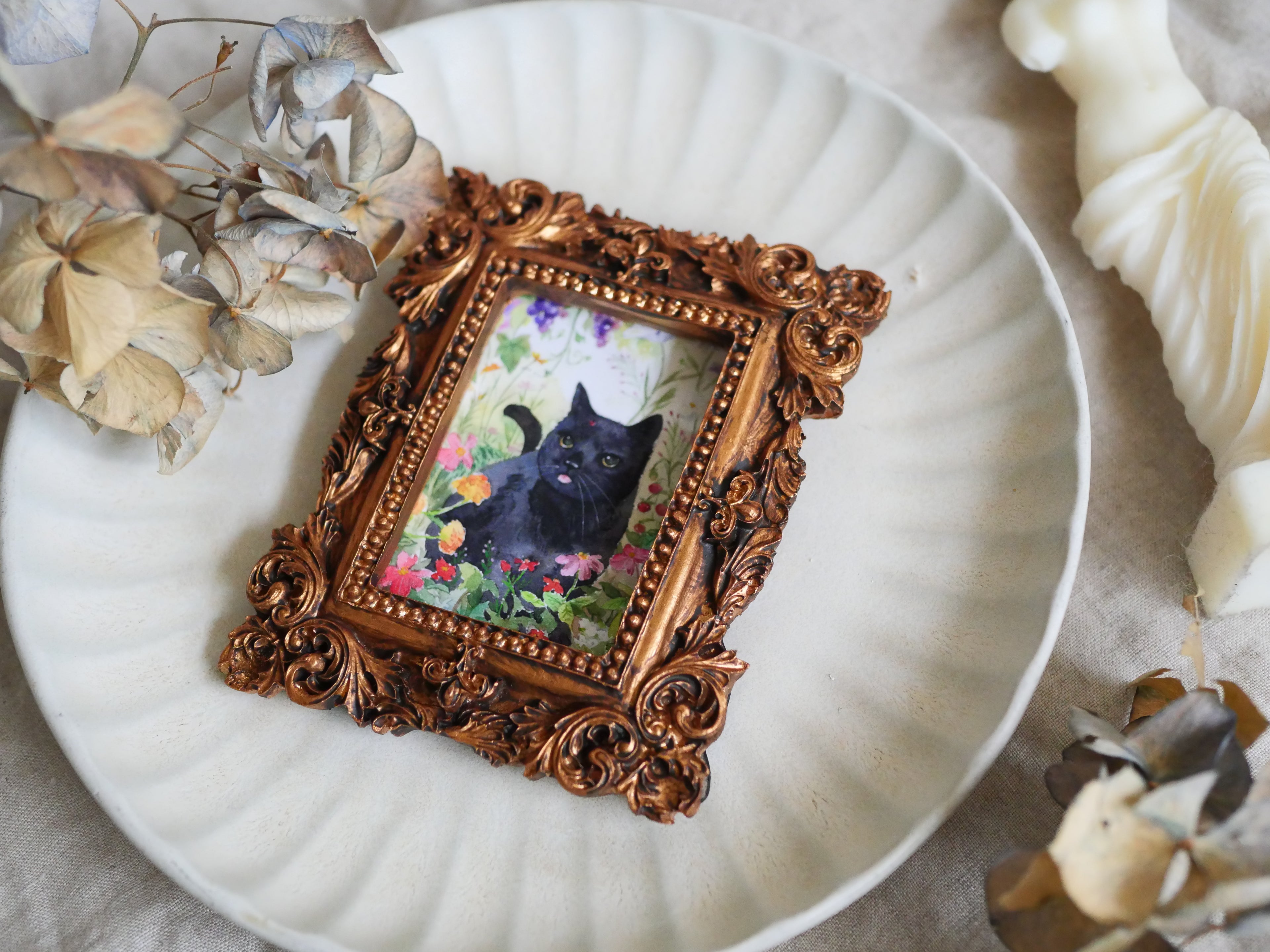 Black cat with lady bug | Mini Vintage-Style Framed Art Print
