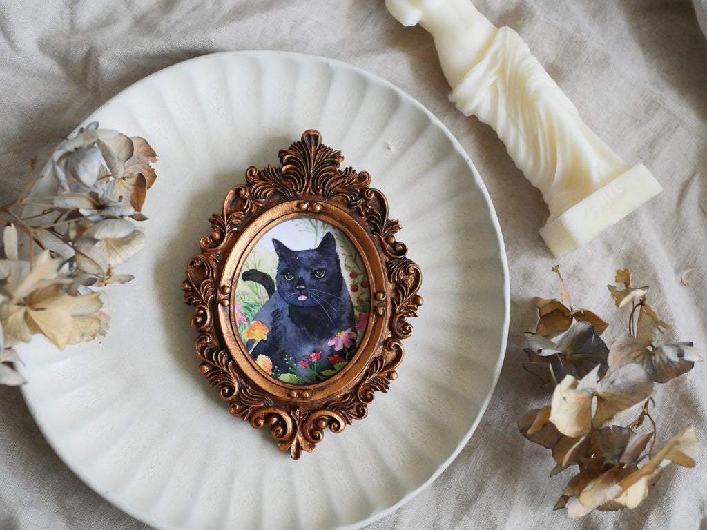 Black cat with lady bug | Mini Vintage-Style Framed Art Print