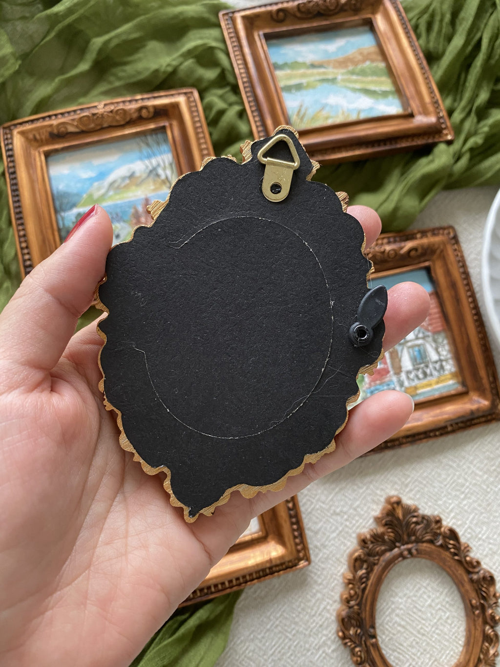 Vintage mini framed art | Piggy and flower